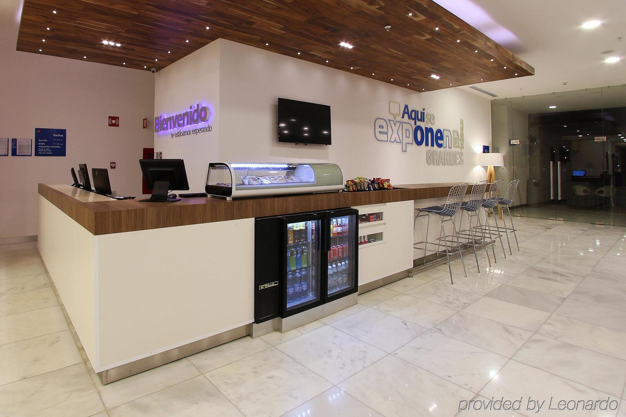 One Villahermosa 2000 Extérieur photo